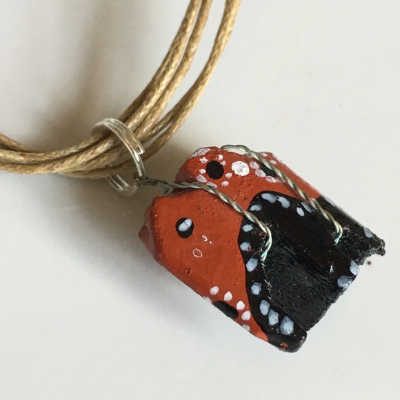 Painted elephant 🐘 on 17” fiber cord - Picture 6 of 8